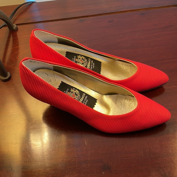 Japanese women’s shoes. Size 6 - Picture 2 of 5